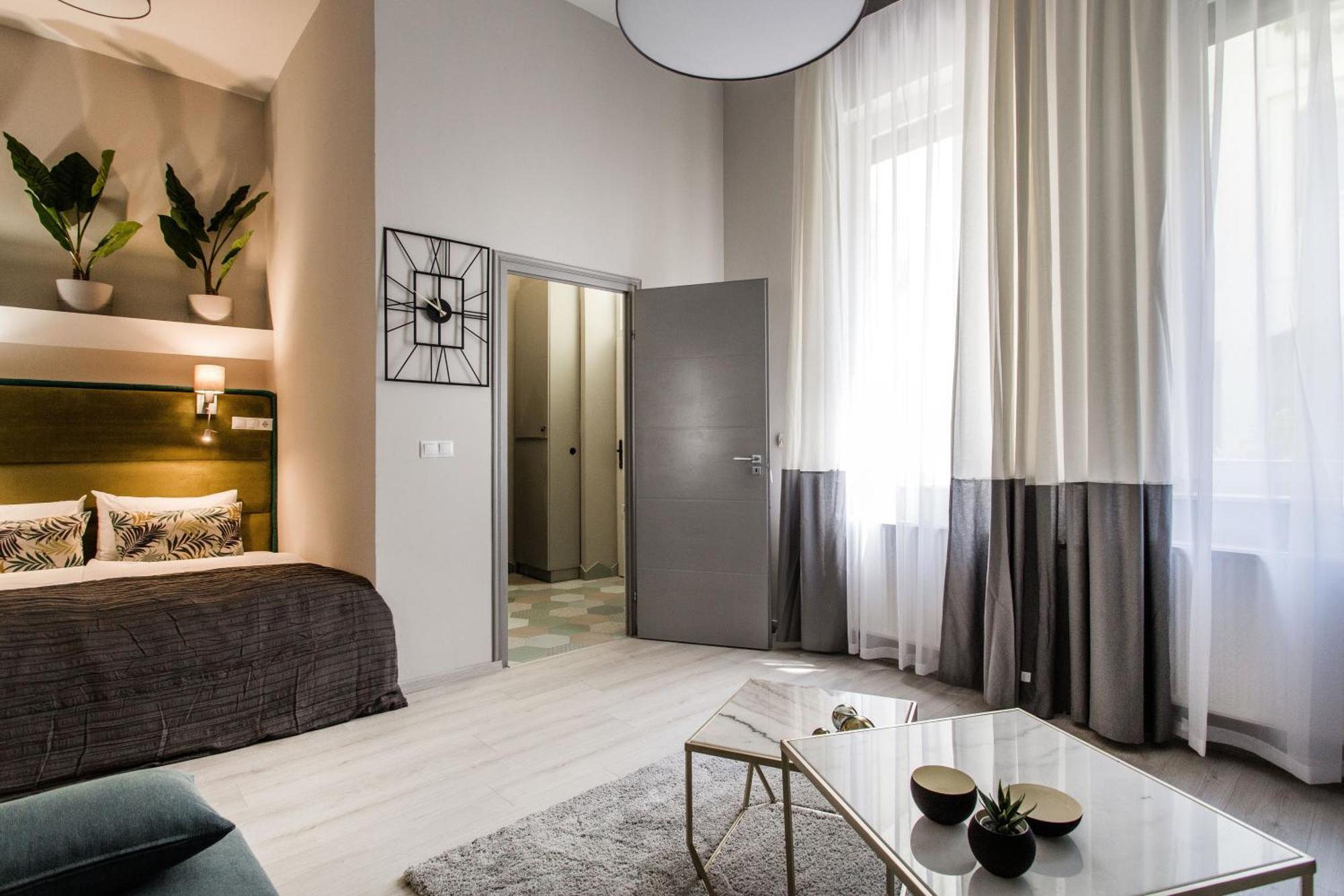Elegant Duplex Near City Greenery Budapest Bagian luar foto
